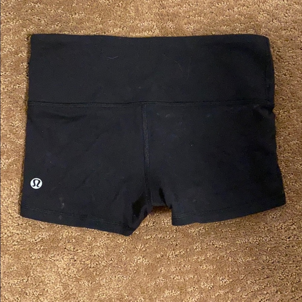 Lululemon tight-fitting black shorts